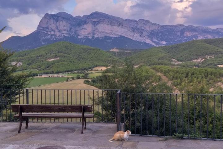 Apartmán Preciosas Vistas A La Montana, Luminoso Y Acogedor El Pueyo de Araguás Exteriér fotografie
